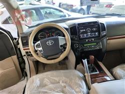 تۆیۆتا لاند کروزەر